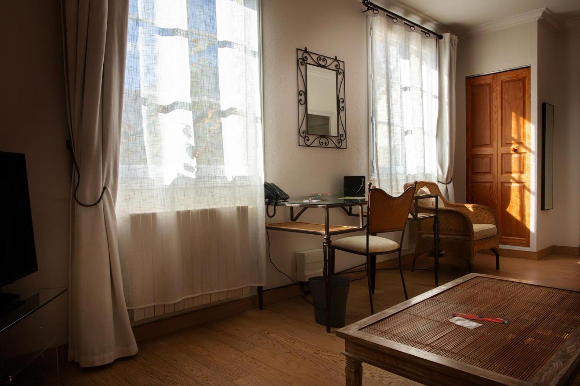 L'Aubiniere Hotel Restaurant & Spa Saint-Ouen-les-Vignes Zewnętrze zdjęcie