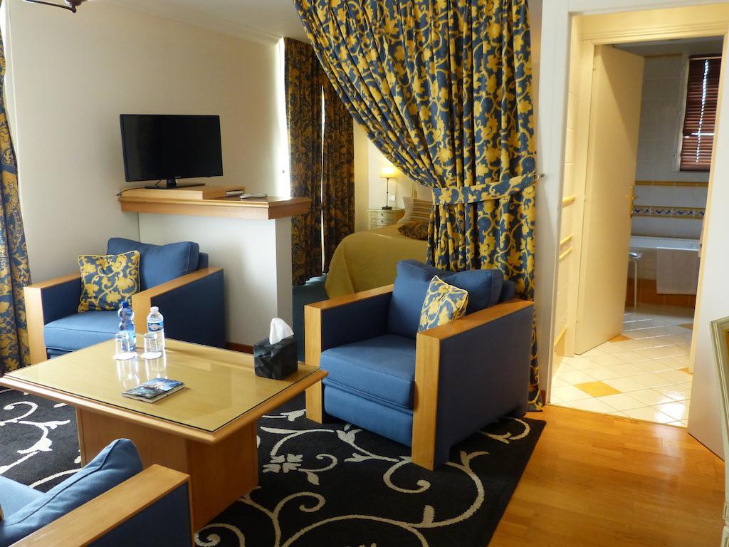 L'Aubiniere Hotel Restaurant & Spa Saint-Ouen-les-Vignes Pokój zdjęcie
