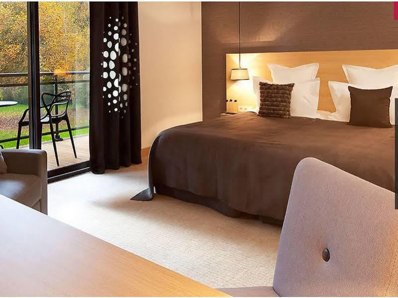 L'Aubiniere Hotel Restaurant & Spa Saint-Ouen-les-Vignes Zewnętrze zdjęcie
